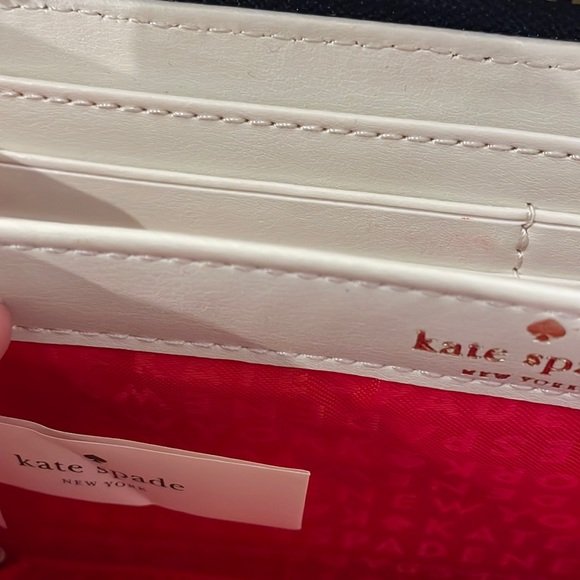 Kate spade women Wallet. - Picture 4 of 9